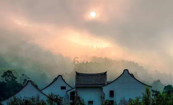 探索危险!武汉大学生做暑期工因热射病死亡,谁该为学生的死负责?的全新红迪网平台!